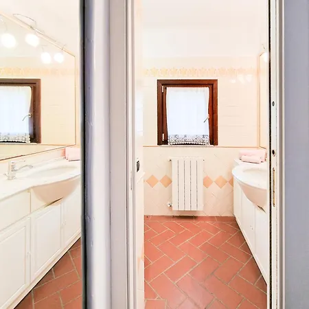 Mirella Villa Marina di Campo